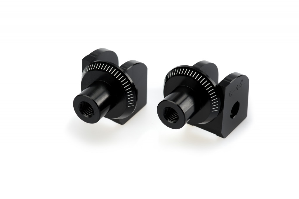 Footpeg adapters PUIG 8877N Crni
